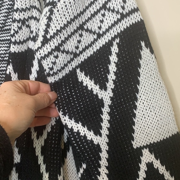 Celsius Premium | Black White Knit Open Front Aztec Pocket Cardigan Sweater L - Picture 11 of 17